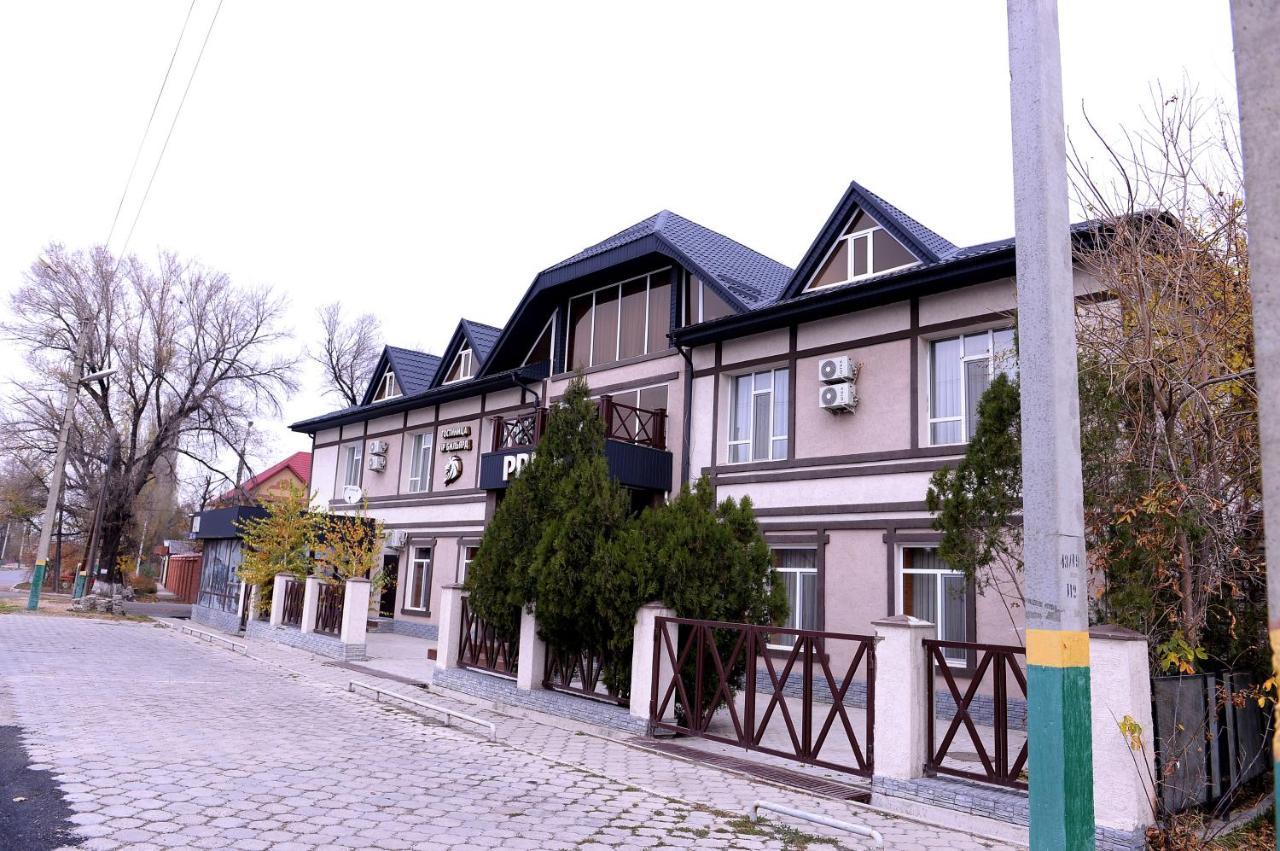 Pride Hotel Тараз Экстерьер фото
